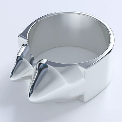Gold mountain shaped ring with 2 peaks